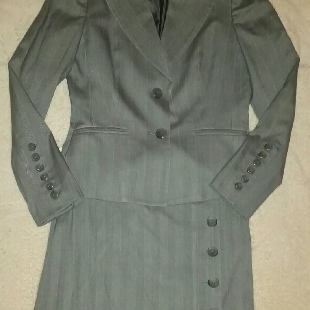 Nine West Gray Pinstripe Blazer and Skirt Suit - Picture 2 of 13